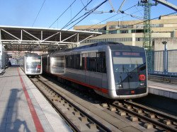 Metro_Bilbao_Bolueta_Station_Trains