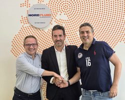 Alberto CF&OO Nord Fluid_, Lander CEO de HINE Group, y Daniele Brambilla, CEO Nord Fluid