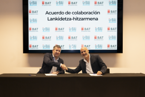 Eriz Sainz, director de BAT B Accelerator Tower e Ibon Miranda, presidente de U-BAI Faktoria